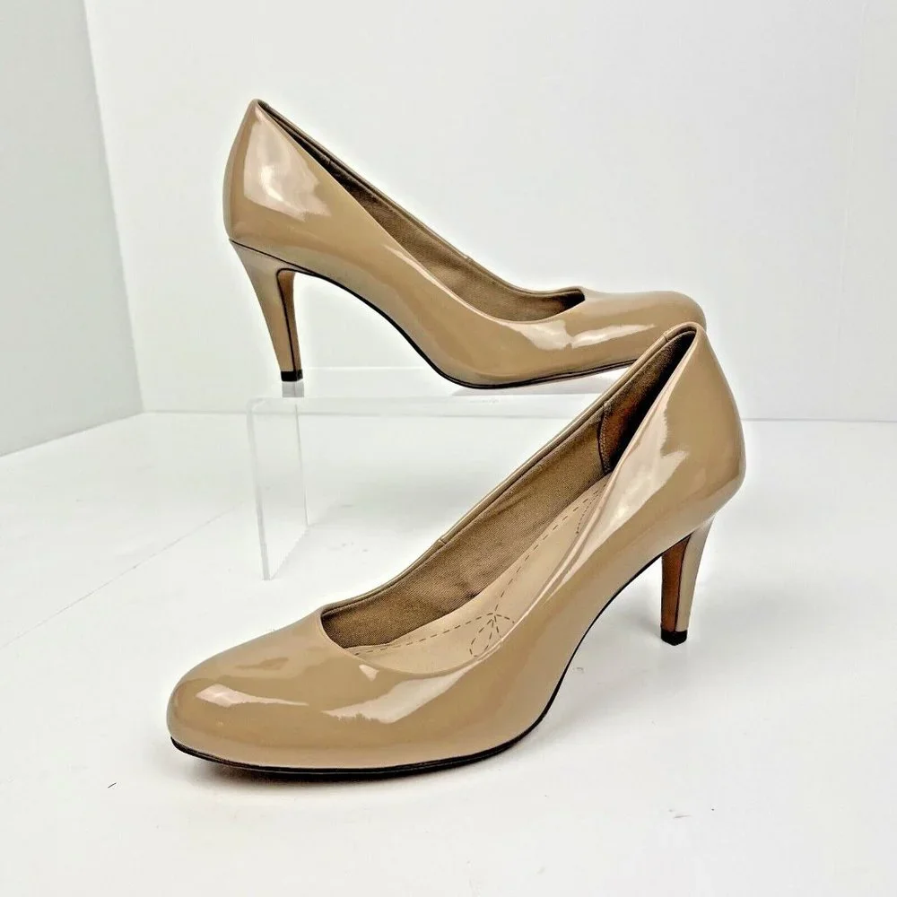 Clarks Somerset Womens Nude‎ Patent Leather High Heel Pumps Size 8 M
